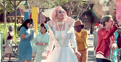 imagen para video - katy perry - chained to the rhythm