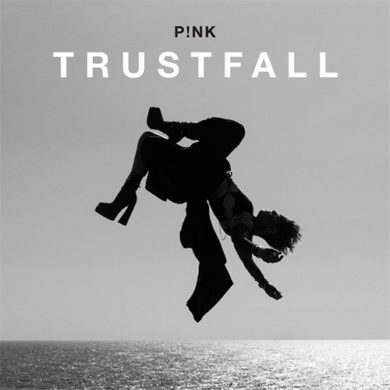 Carátula - Pink - Trustfall